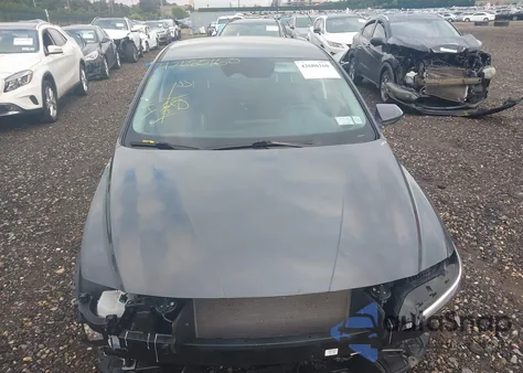 2024 Hyundai Elantra Sel z USA, uszkodzony, nr VIN KMHLM4DG4RU689798